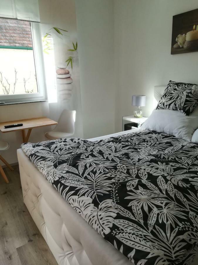 Gaestezimmer Resi 일미츠 외부 사진