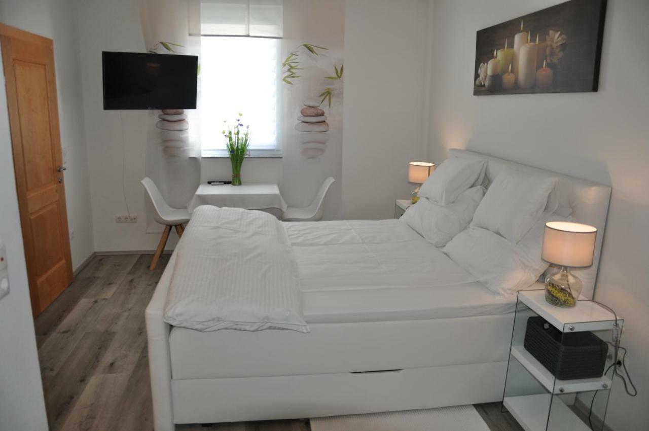 Gaestezimmer Resi 일미츠 외부 사진