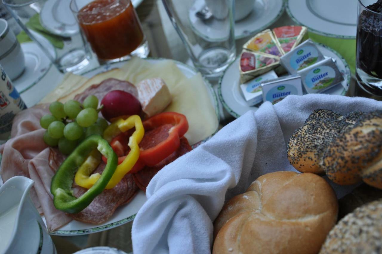 Gaestezimmer Resi 일미츠 외부 사진